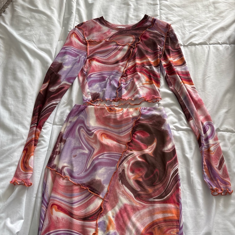 Elegant Multicolor Swirl Dress